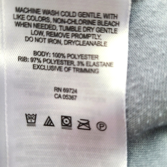 COLUMBIA..MUST HAVEEEE SWEATER - Picture 5 of 5